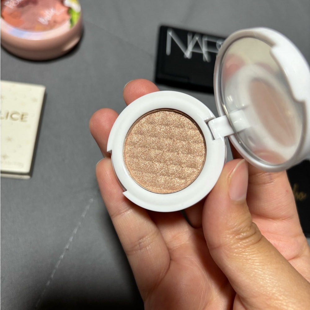 Blush bundle - Picture 7 of 8